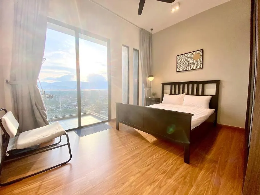 Beacon Executive Suites #Minimalist #Skypool #Georgetown #6Pax #2Br 2Bath #3 Queen #Quality Well Maintained #Private Host 马来西亚