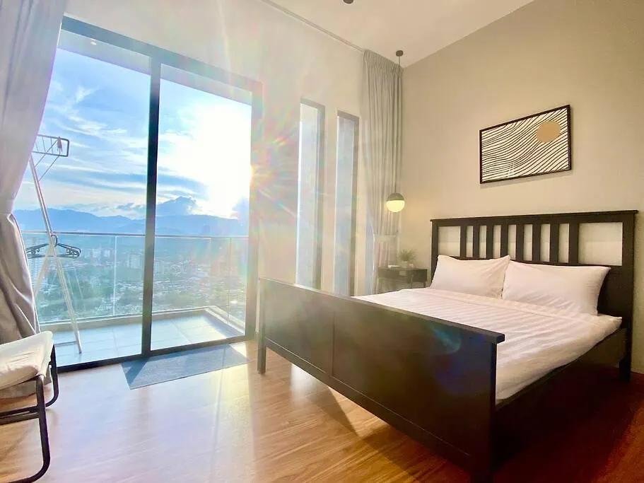 Beacon Executive Suites #Minimalist #Skypool #Georgetown #6Pax #2Br 2Bath #3 Queen #Quality Well Maintained #Private Host Апартаменты Джорджтаун