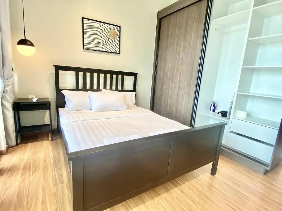 Апартаменты Beacon Executive Suites #Minimalist #Skypool #Georgetown #6Pax #2Br 2Bath #3 Queen #Quality Well Maintained #Private Host